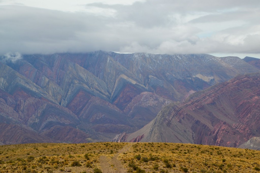 Mirador El Hornocal towards the 14 colored mountainards 